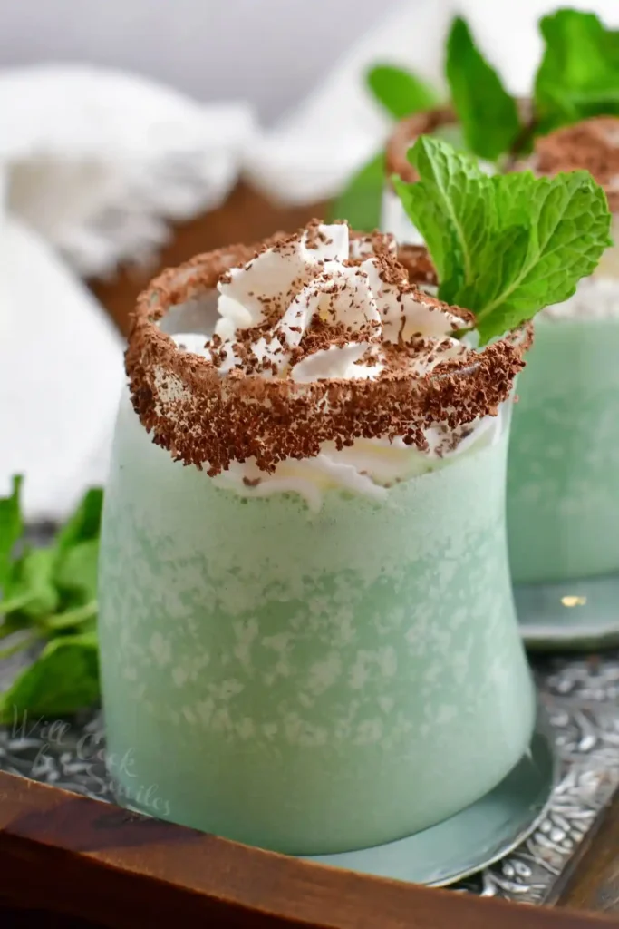 Grasshopper-drink-7