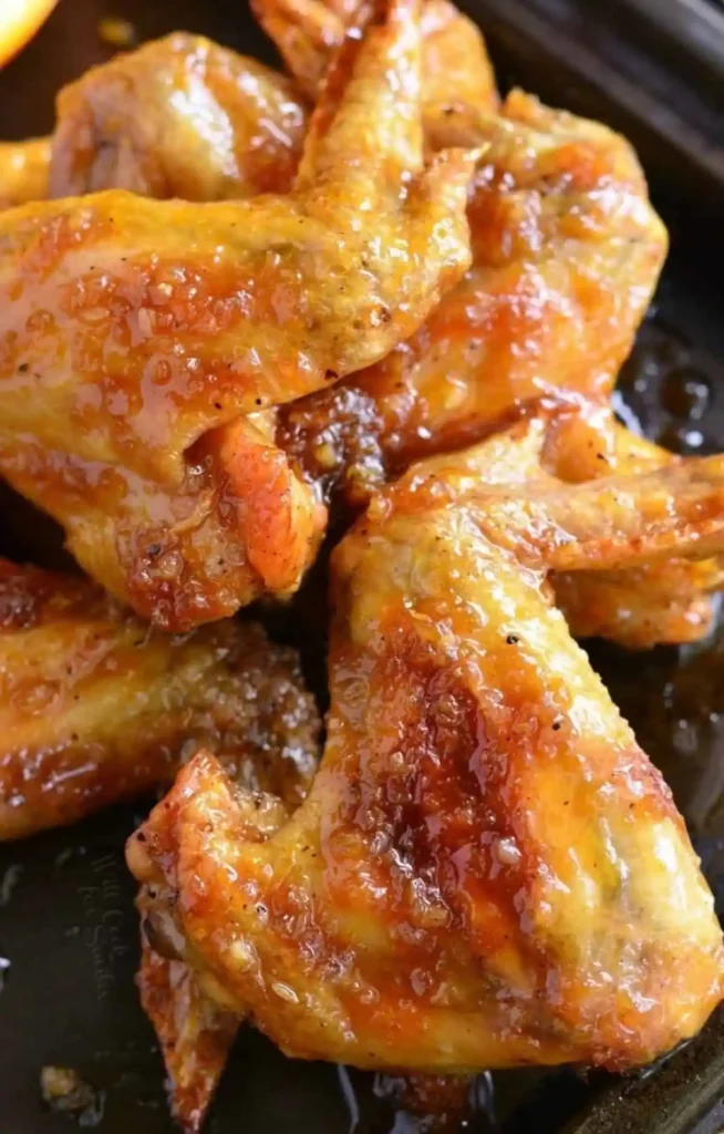 Orange-glazed-baked-chicken-wings-in-sauce
