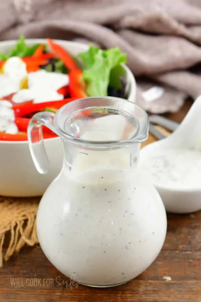 Ranch-Dressing-closeup