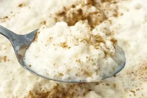 creamy-rice-pudding-recipe-close-up-199119-1